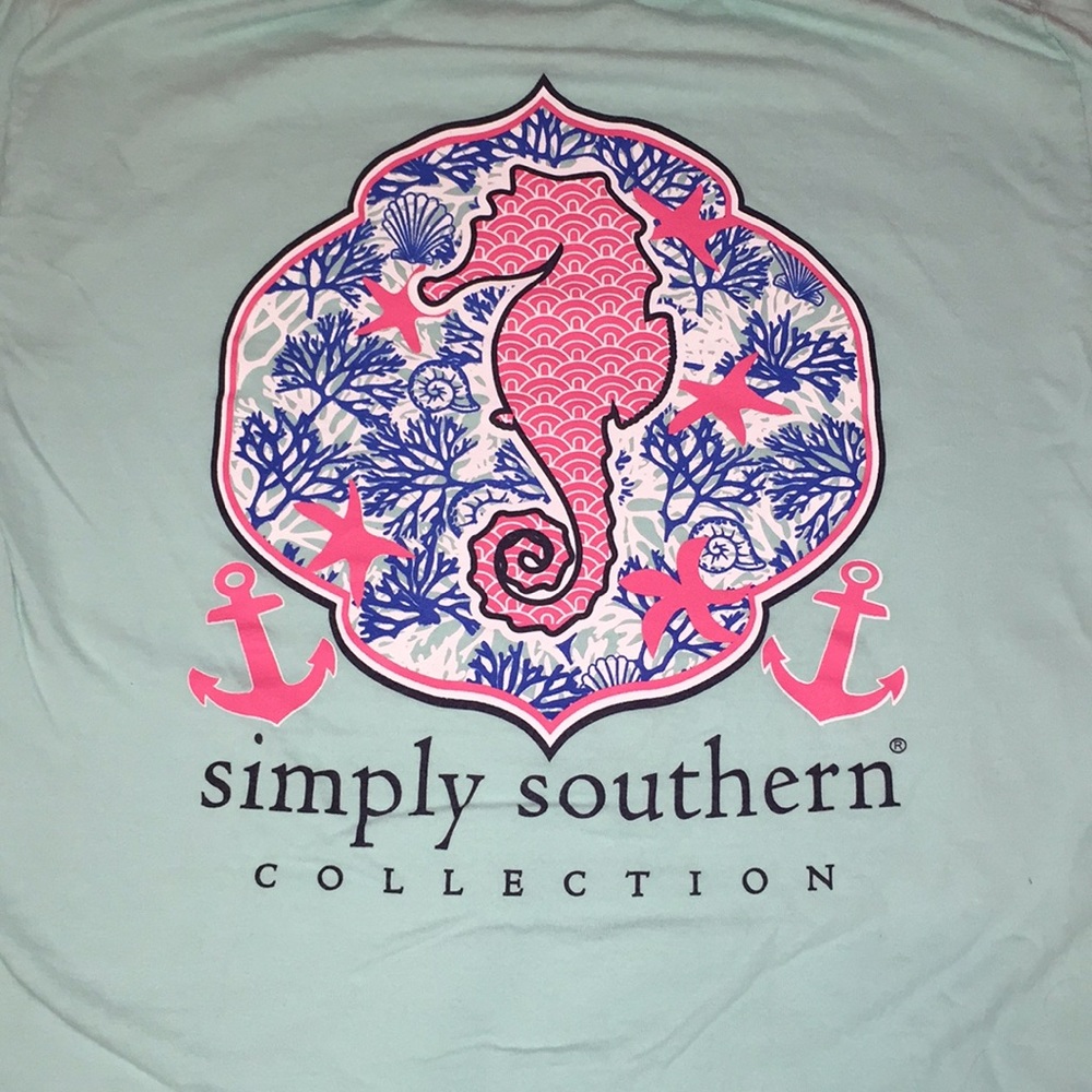 Simply Southern short sleeves seahorse T-shirt